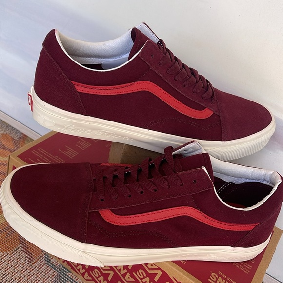 Vans Men’s Old Skool
Secret Lover Port Royale
VN0007NT4QU
Sneakers - Picture 9 of 16